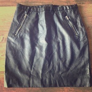 H&M Black Moto Skirt Size 4